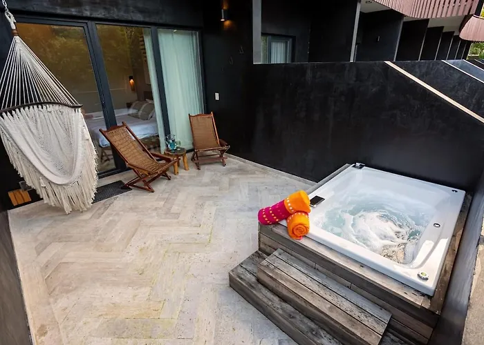 Deluxe 1 Bdr Cool Jacuzzi Close To Tulum